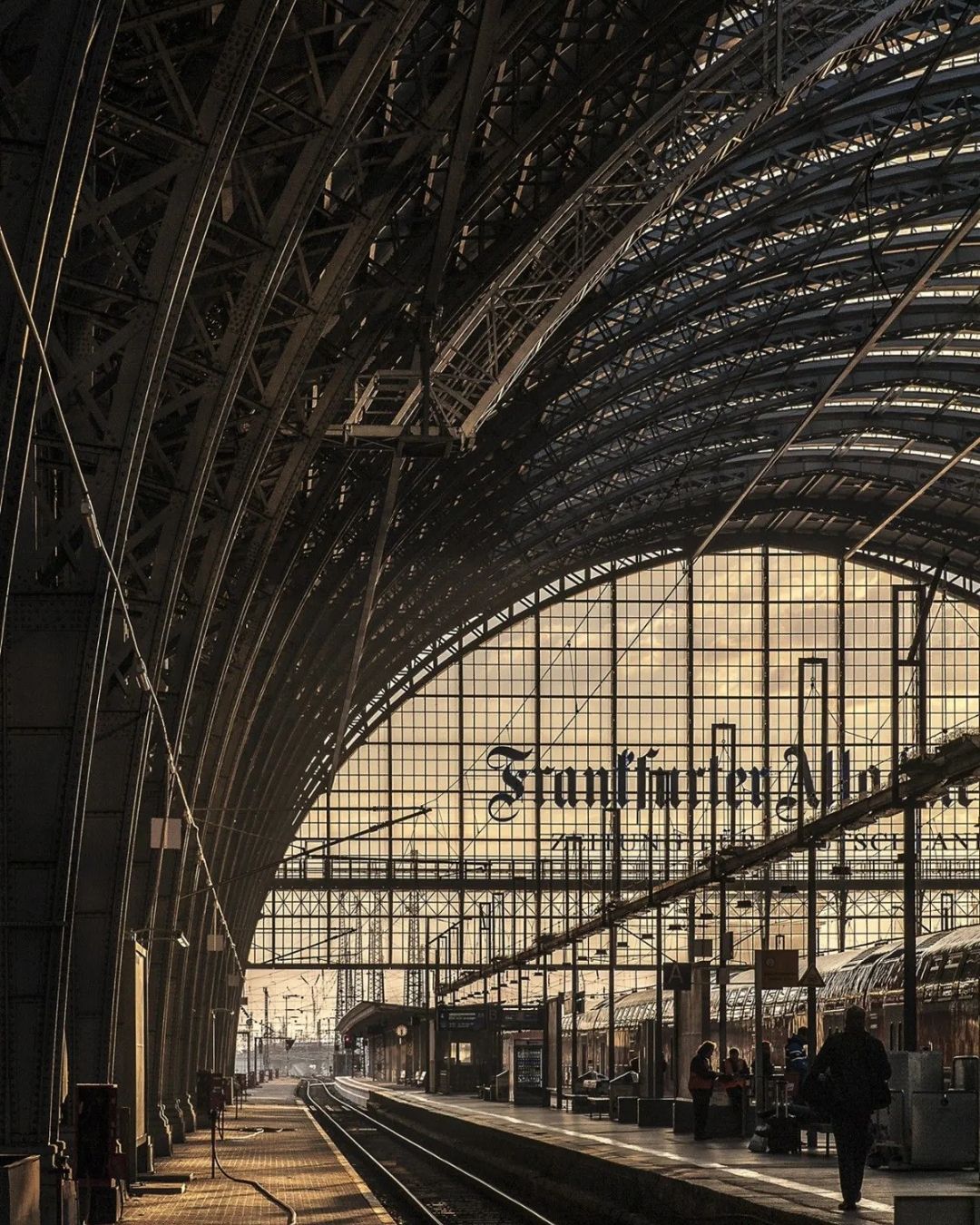 Frankfurter Hauptbahnhof, nur wenige Minuten von der Location entfernt